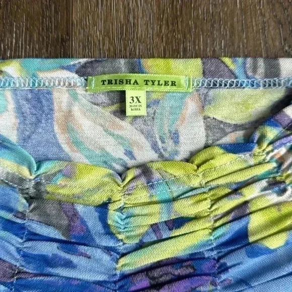 Trisha Tyler tank top.  Women’s size 3X.  Excellent condition. - Picture 3 of 6